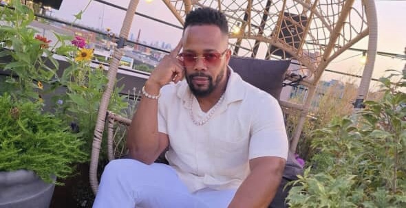 Pastor Bryon Teaches The Word of God To Bring People Closer To The Lord